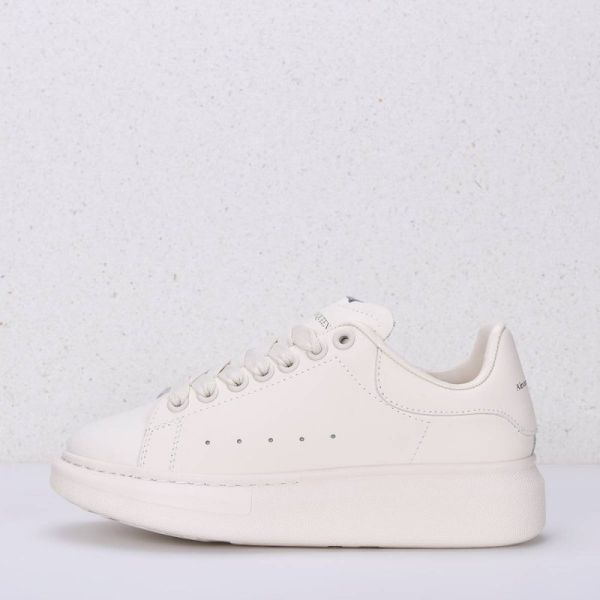 Alexander McQueen sneakers art 2412