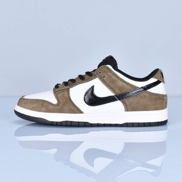 Nike Dunk SB sneakers art 4431