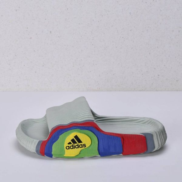 Adidas flip flops art 2444